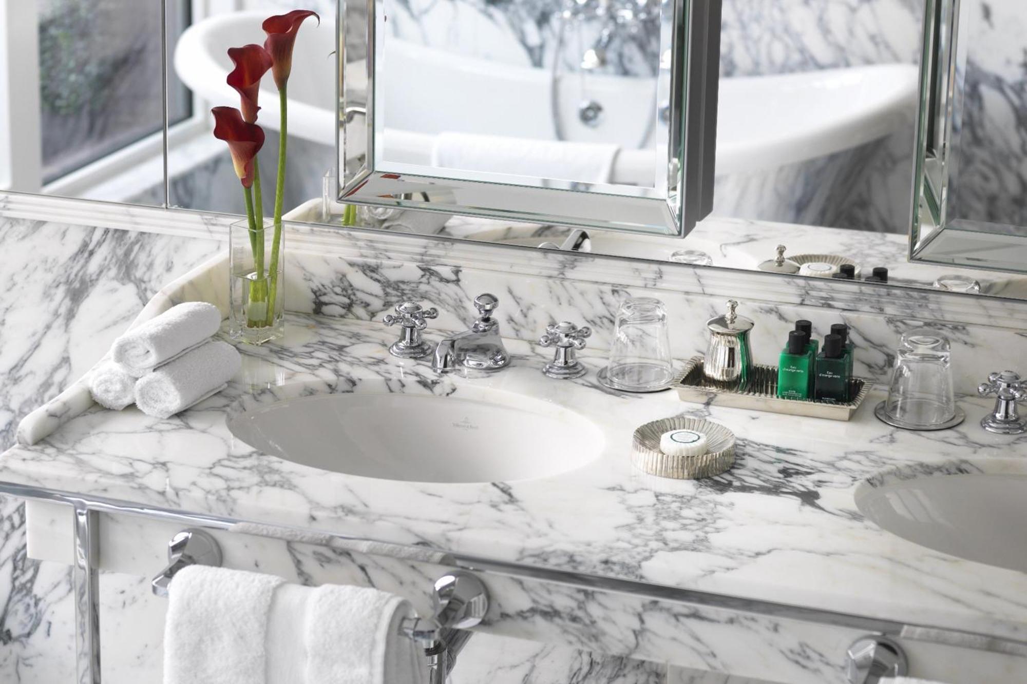 The Wellesley, A Luxury Collection Hotel, Knightsbridge, Лондон Экстерьер фото