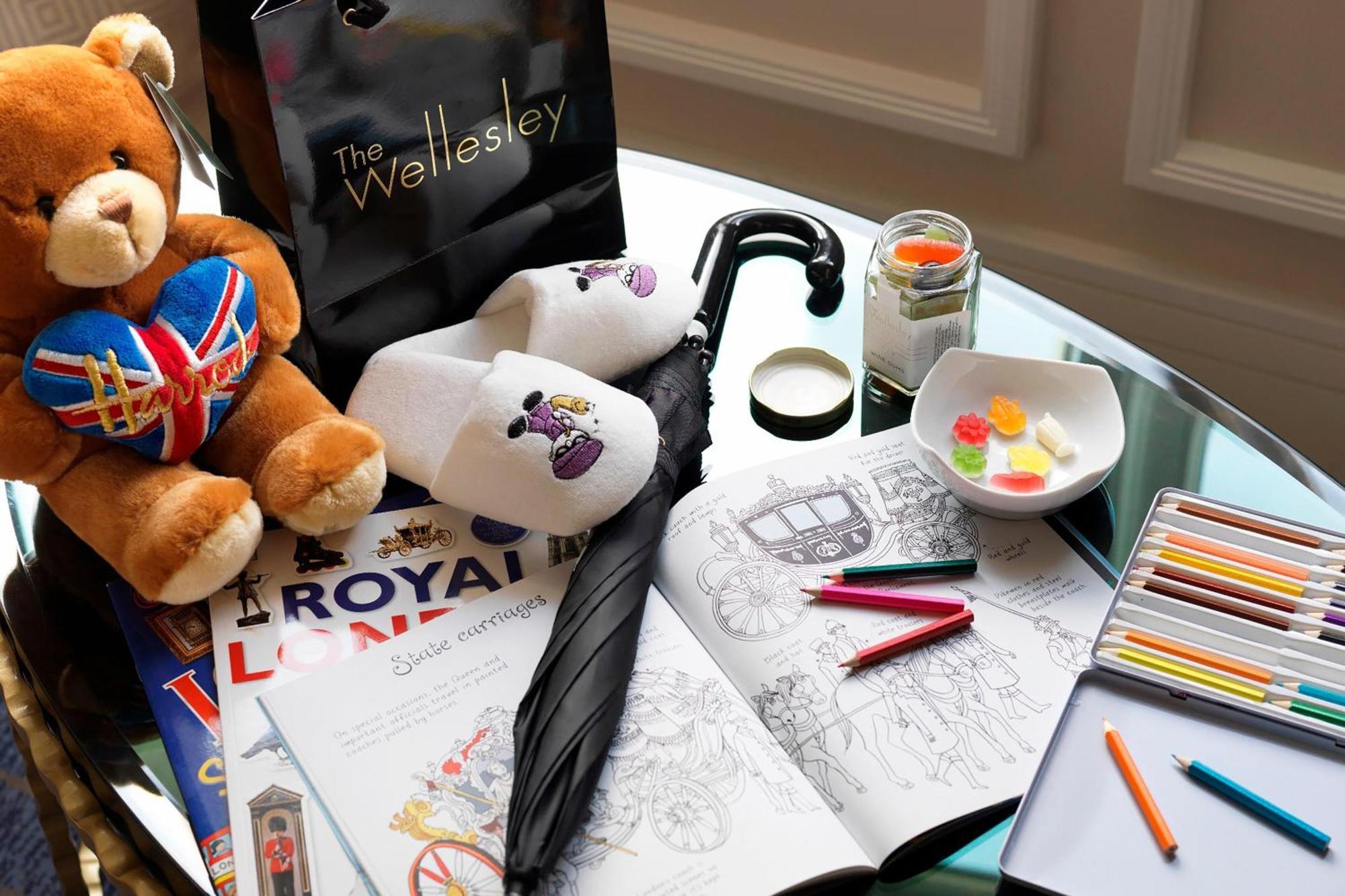 The Wellesley, A Luxury Collection Hotel, Knightsbridge, Лондон Экстерьер фото